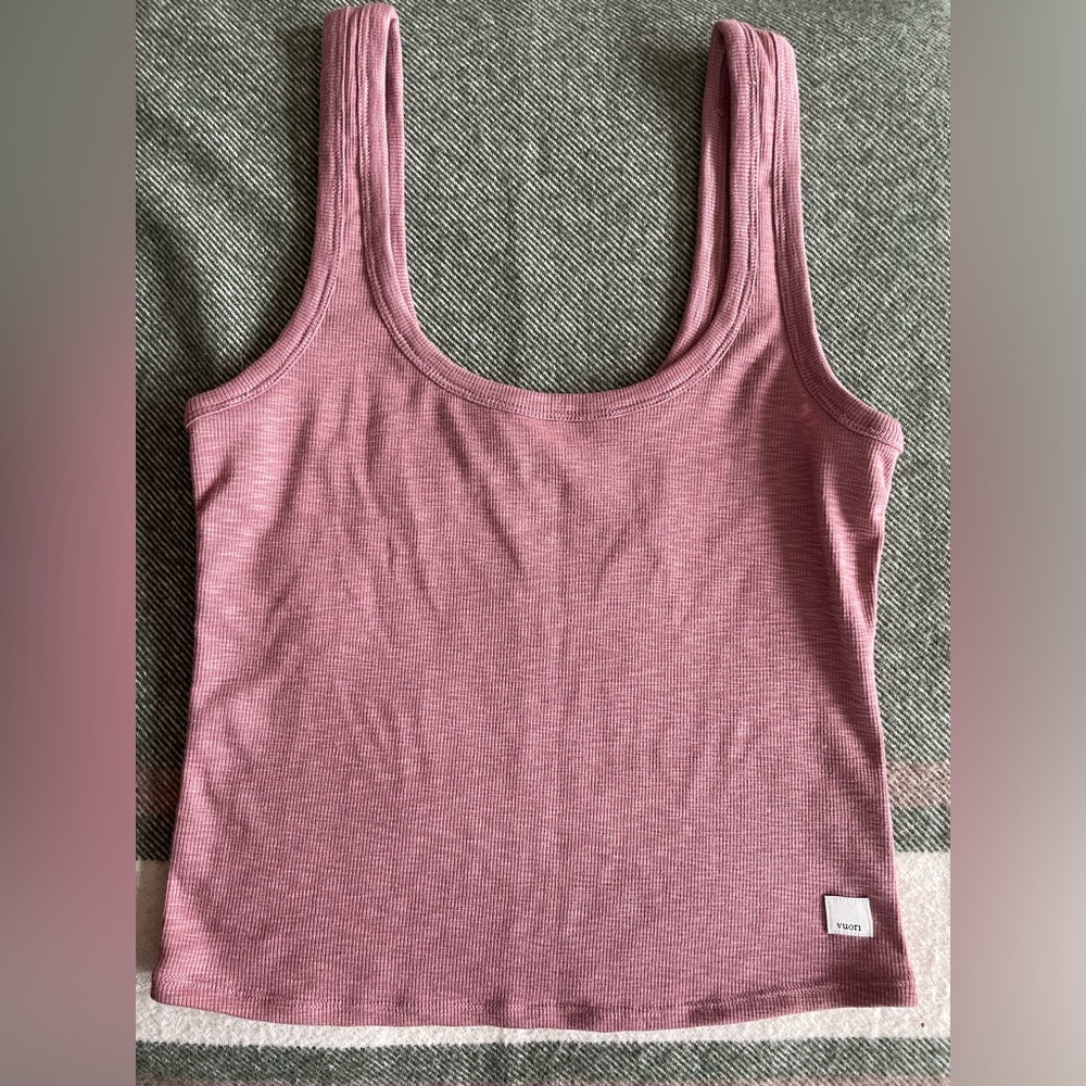 Vuori Clothing Sunrise Crop Tank